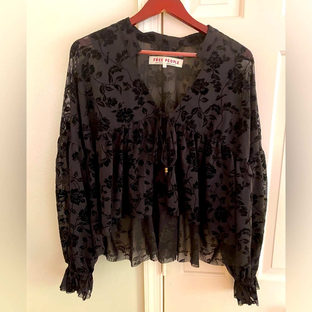 Free People Black Cropped Duster Jacket Size Medium Velvet Floral Detail